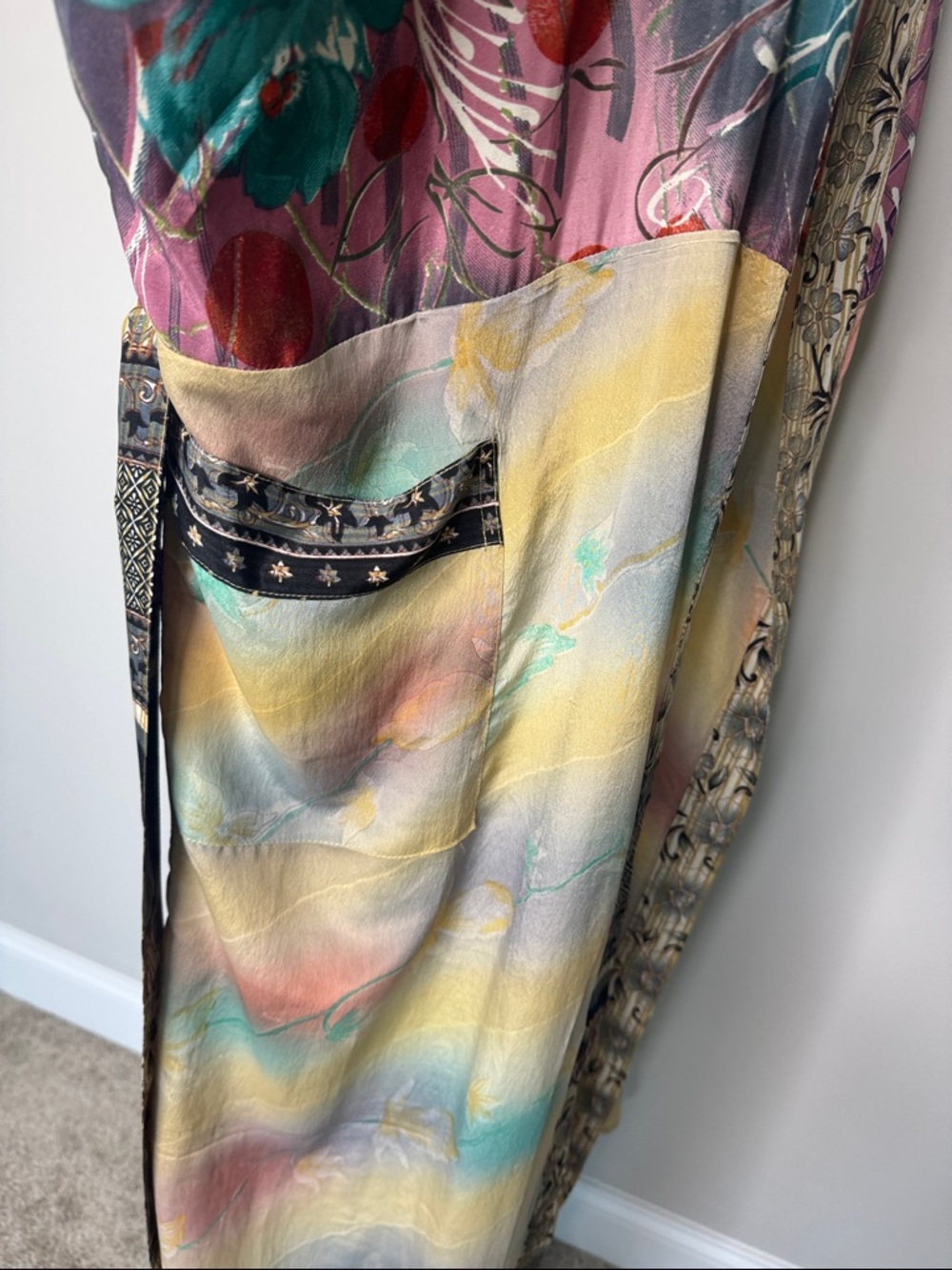Patchwork Kimono Robe with Floral Prints Size XL Comfy Oversized w/ Pockets - Picture 5 of 9